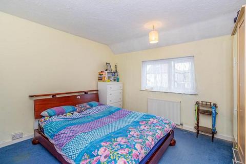 159 Ridge Road, Sutton, SM3 9LW