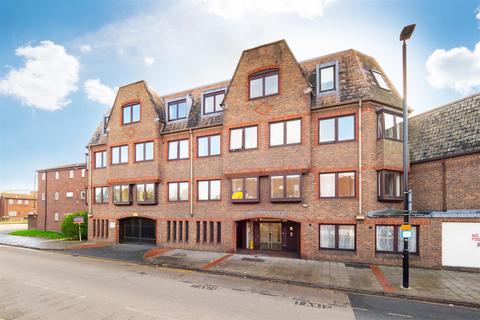 2 bedroom apartment for sale, Marshalls Road, Sutton