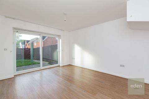 23 Linnitt Road, Snodland, ME6 5FE
