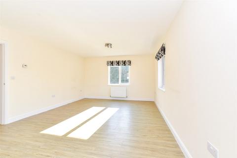 2 bedroom apartment for sale, Oakshott Close, Tonbridge, Kent