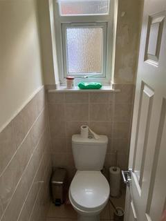 2 bedroom flat to rent, Alexandra Avenue, Harrow