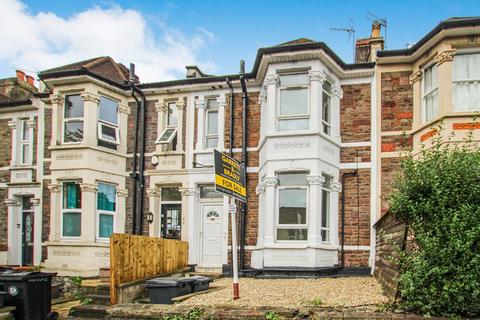 2 bedroom flat for sale, Gloucester Road, Bristol BS7