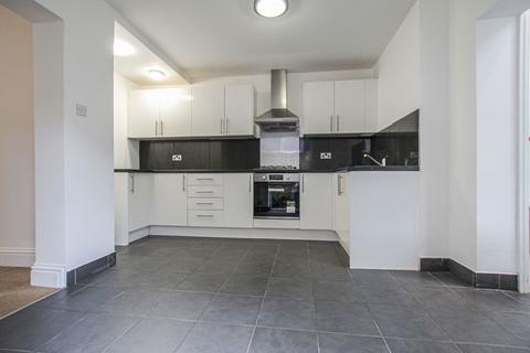 2 bedroom flat for sale, Gloucester Road, Bristol BS7