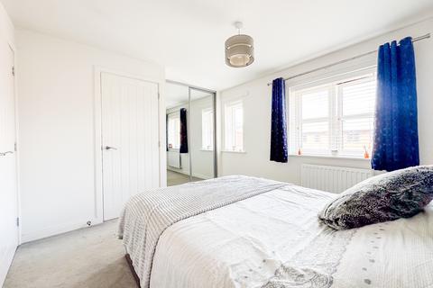 2 bedroom end of terrace house for sale, Aston Close, Solihull, West Midlands