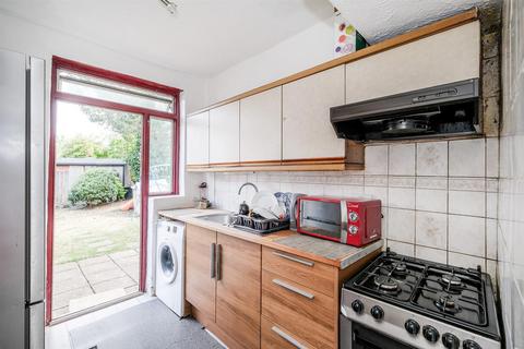 3 bedroom house for sale, New Road, Chingford