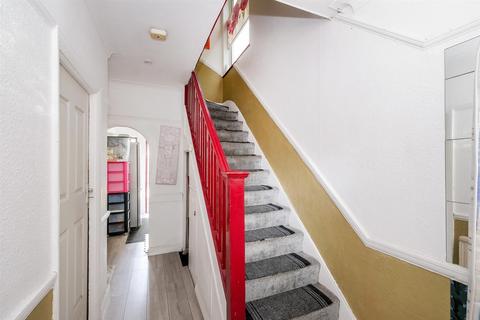 92 New Road, London, E4 9SY