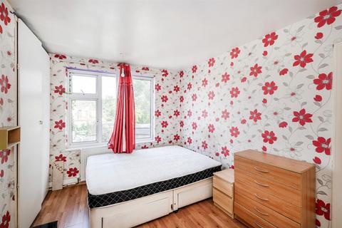 92 New Road, London, E4 9SY