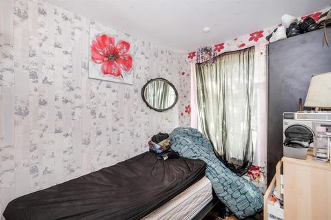 92 New Road, London, E4 9SY