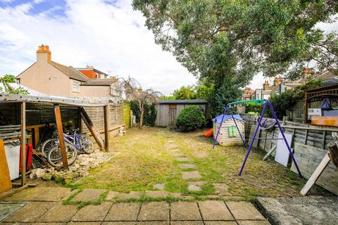 92 New Road, London, E4 9SY