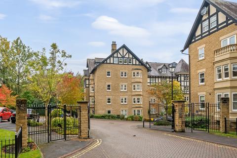 2 bedroom flat for sale, Cornwall House, Portland Crescent, Harrogate, North Yorkshire, HG1