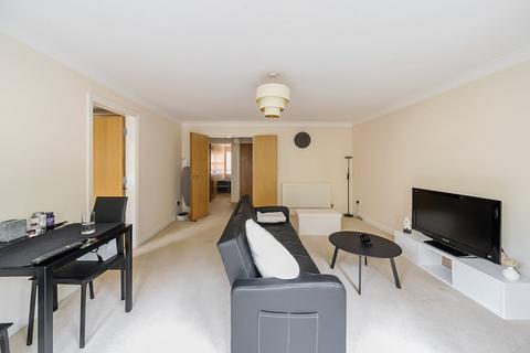 2 bedroom flat for sale, Cornwall House, Portland Crescent, Harrogate, North Yorkshire, HG1