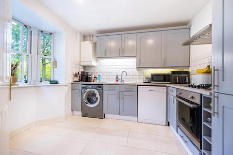9 Baynard Avenue, Little Dunmow, Dunmow, CM6 3FF