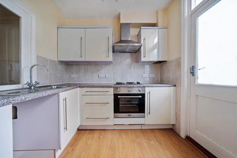 2 bedroom terraced house for sale, Bertal Road, London SW17