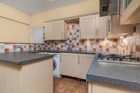 8 Wesley Court, Rothwell, Kettering, NN14 6FZ