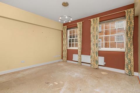 8 Wesley Court, Rothwell, Kettering, NN14 6FZ