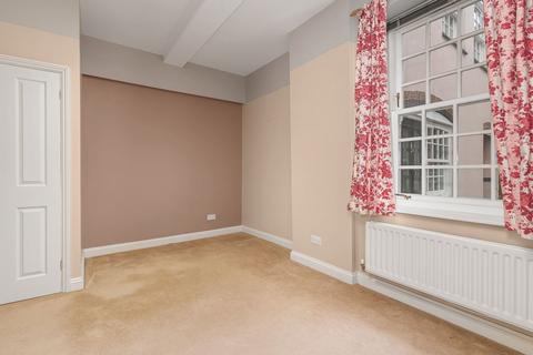 8 Wesley Court, Rothwell, Kettering, NN14 6FZ