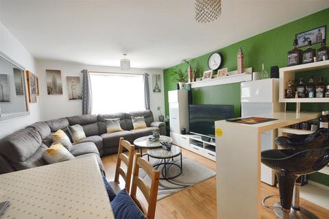 2 bedroom flat for sale, Susans Road, Eastbourne