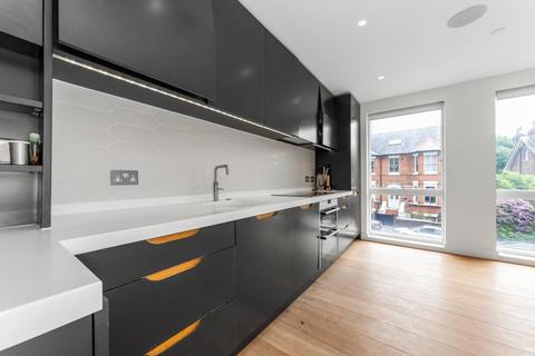 2g Cintra Park, London, SE19 2LH