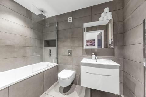 2g Cintra Park, London, SE19 2LH