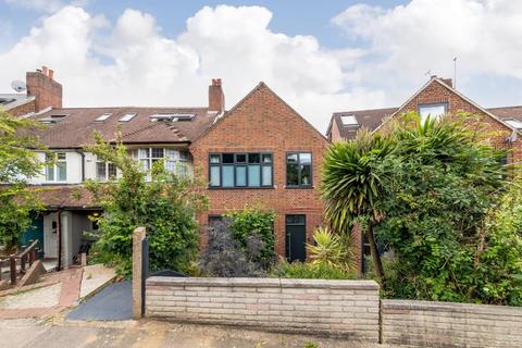 20 Cintra Park, London, SE19 2LH