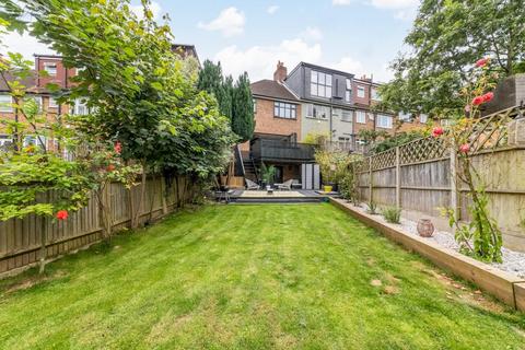20 Cintra Park, London, SE19 2LH