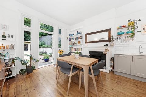 17a High View Road, London, SE19 3SS