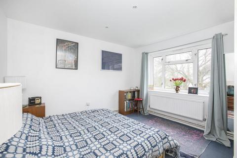 54 Sylvan Hill, London, SE19 2QD