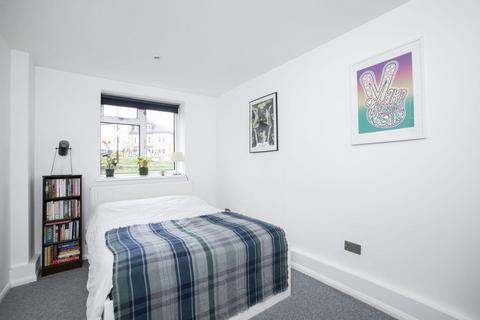 54 Sylvan Hill, London, SE19 2QD