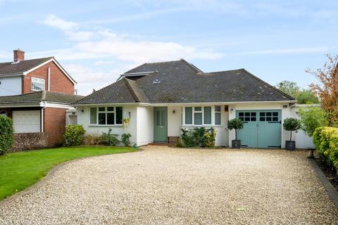 3 bedroom bungalow for sale, Keswick Road, Great Bookham, KT23