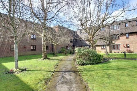 1 bedroom ground floor flat for sale, Bellair House, Havant