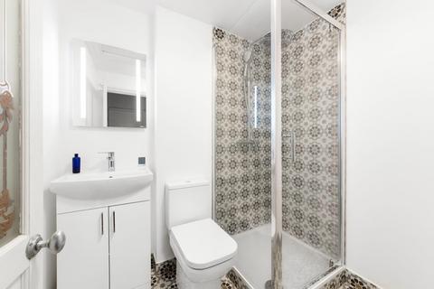 Flat 4, 53 Gipsy Hill, London, SE19 1QH