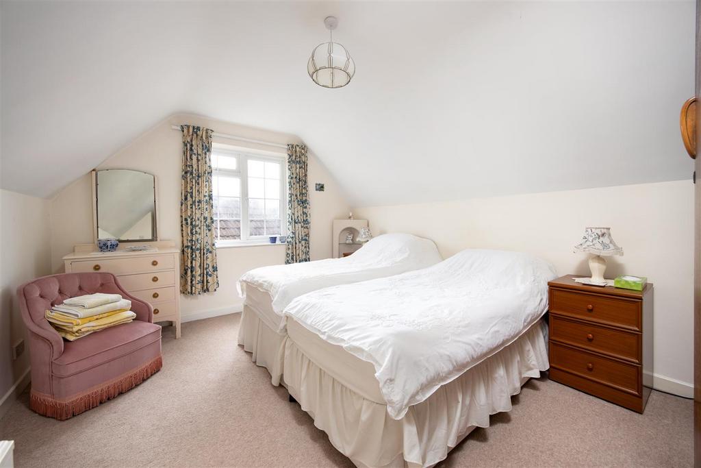 1 Sandringham Road Trowbridge BA14 0 JU (22).jpg