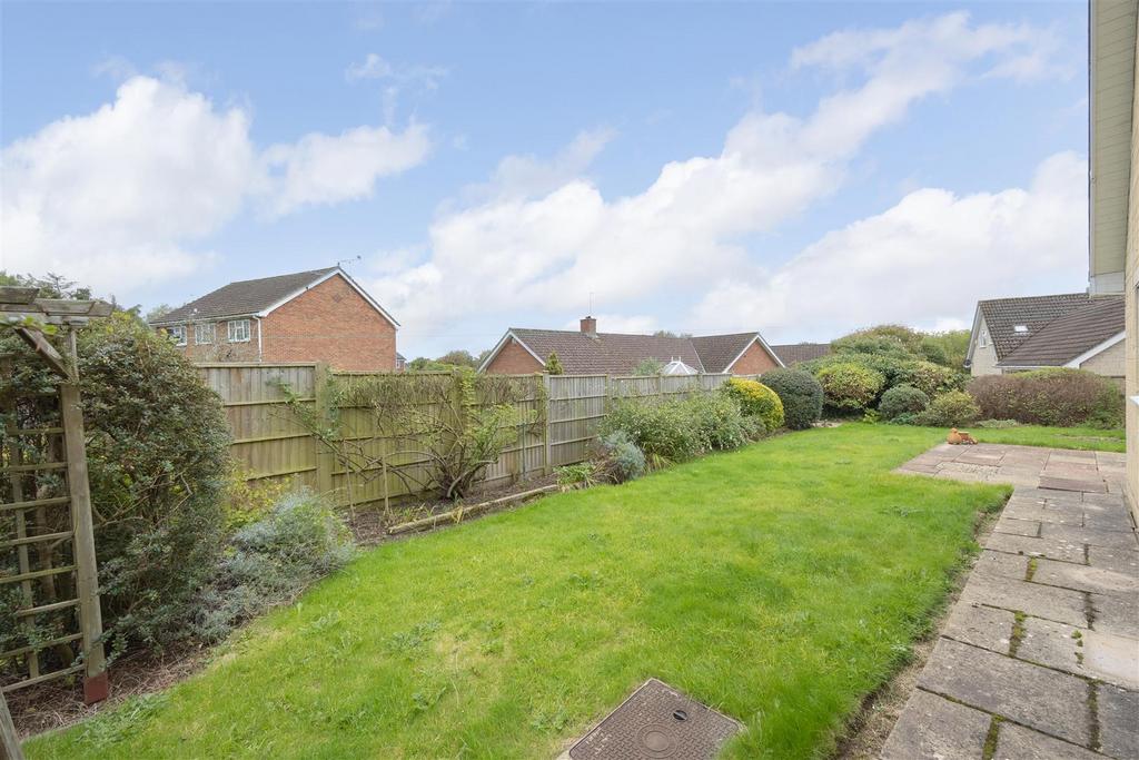 1 Sandringham Road Trowbridge BA14 0 JU (28).jpg