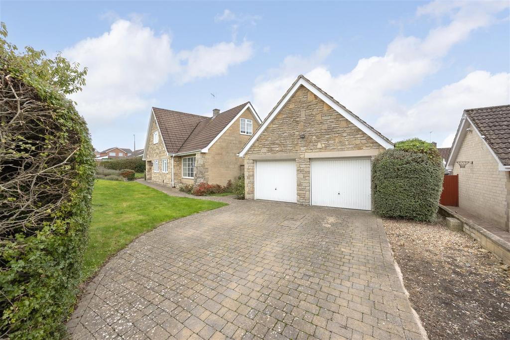 1 Sandringham Road Trowbridge BA14 0 JU (33).jpg