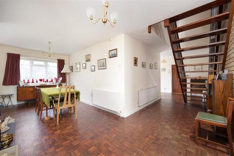 1 Sandringham Road, Trowbridge, BA14 0JU