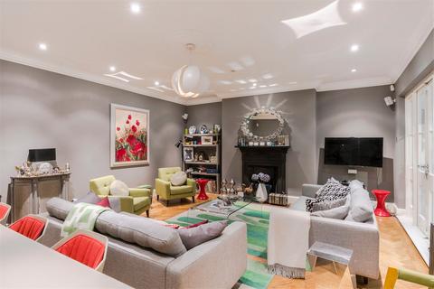 2 bedroom flat for sale, Cleveland Square, London