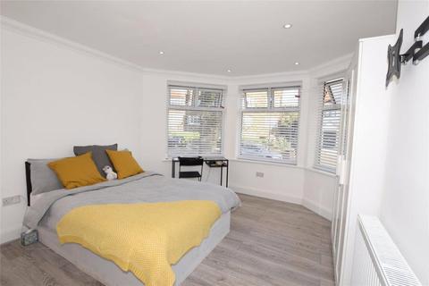 3 bedroom maisonette for sale, Stonegate Court, Kingsbury NW9