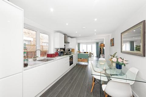 150a Spa Hill, London, SE19 3TU
