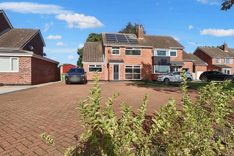 4 bedroom semi-detached house for sale, Westwood Avenue, Lowestoft