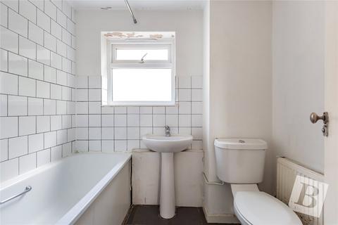 16 Aldwych Close, Hornchurch, RM12 4JX
