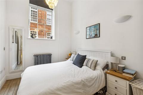 1 bedroom apartment for sale, Forfar Road, London, SW11