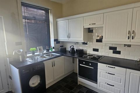 2 bedroom house for sale, Ripponden Street, Oldham OL1