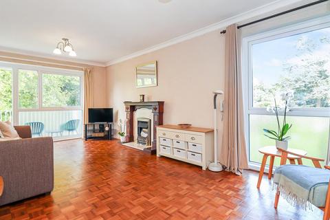 2 bedroom flat for sale, Eastbury Road, Watford WD19