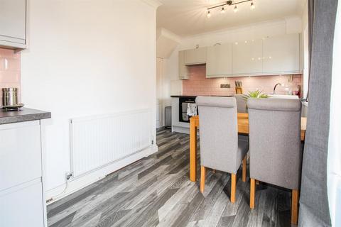 62 Hendal Lane, Wakefield, WF2 7NY