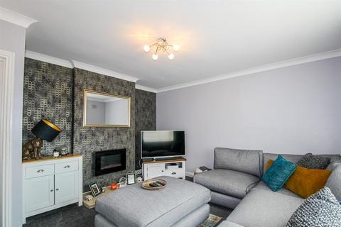 62 Hendal Lane, Wakefield, WF2 7NY