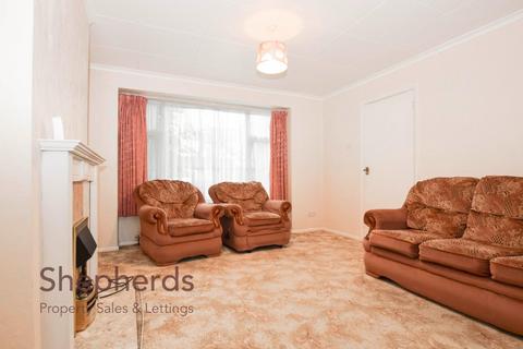 3 bedroom semi-detached house for sale, Elm Drive, Cheshunt EN8