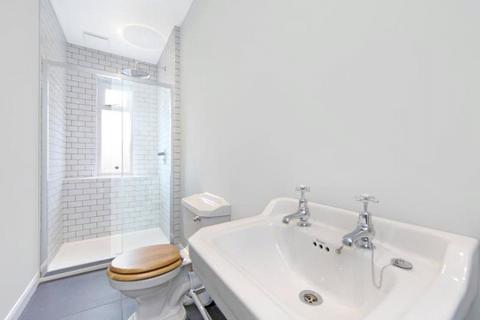 2 bedroom apartment to rent, Lakeside Road, Brook Green, London, W14