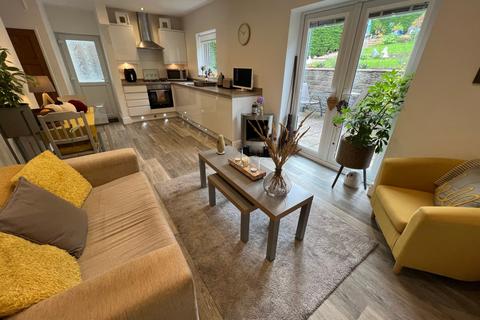 3 bedroom semi-detached house for sale, Heol Orchwy Treorchy - Treorchy