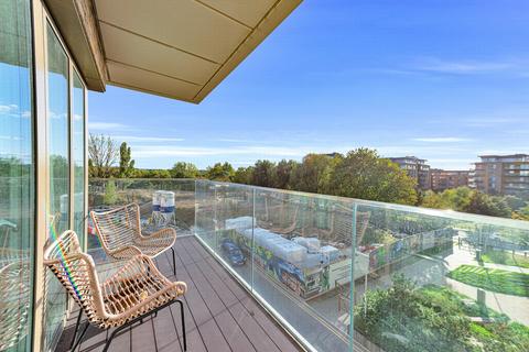 2 bedroom apartment for sale, Bombardier House, Whittle Road, Kidbrooke, SE3