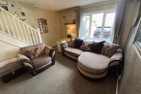 2 bedroom house for sale, Overdale Close, Oldham, OL1